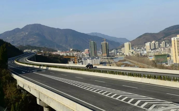 恩億梯中標(biāo)湖北麻竹高速公路麻城至紅安段機(jī)電項(xiàng)目